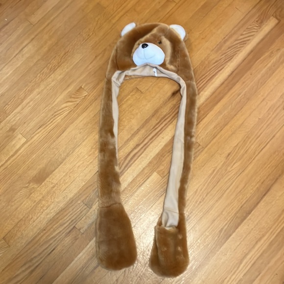 Brown Bear Plush Animal Winter Hat - Picture 6 of 8